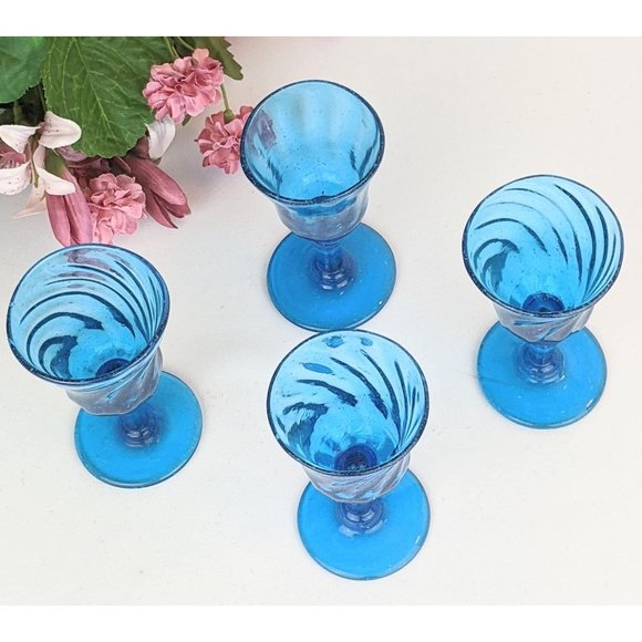 Set of 4 Cobalt Blue Stemmed Aperitif Liqueur Glasses | Vintage Cocktail Glasses - Picture 3 of 10